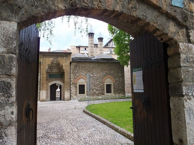 Gazi Hüsrev Bey Medresesi portresi