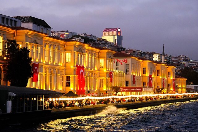 Çifte Saraylar portresi