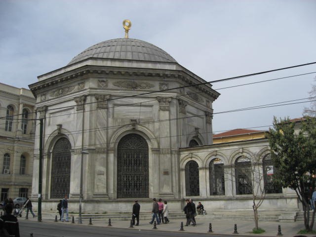 II. Mahmud Türbesi portresi