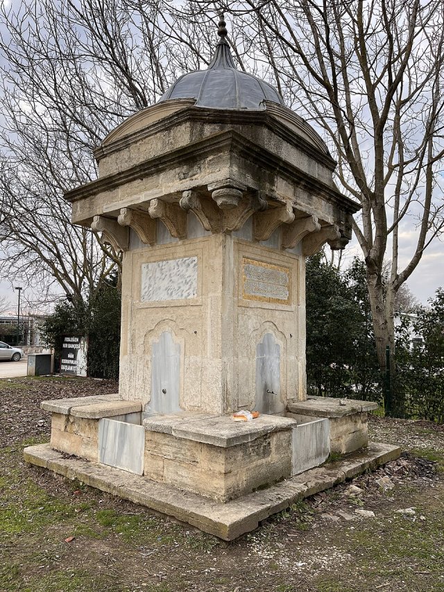 Dertli Mustafa Efendi Çeşmesi portresi