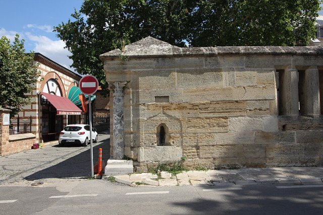 Selimiye Külliyesi Duvar Çeşmesi portresi