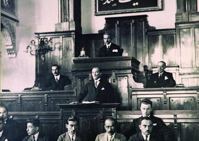 Nutuk (Mustafa Kemal Atatürk) portresi