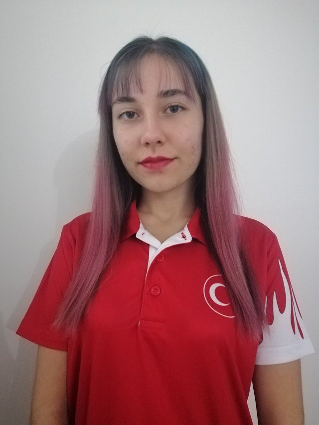 Buket Öztürk portresi
