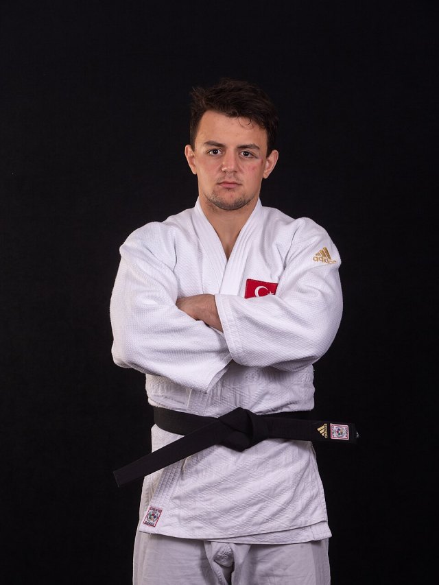 Ömer Aydın portresi