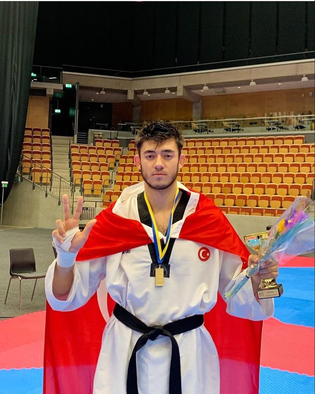 Emre Kutalmış Ateşli portresi