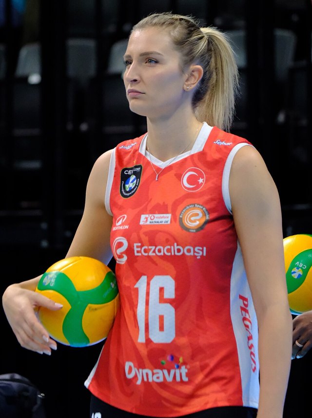 Anna Nicoletti portresi