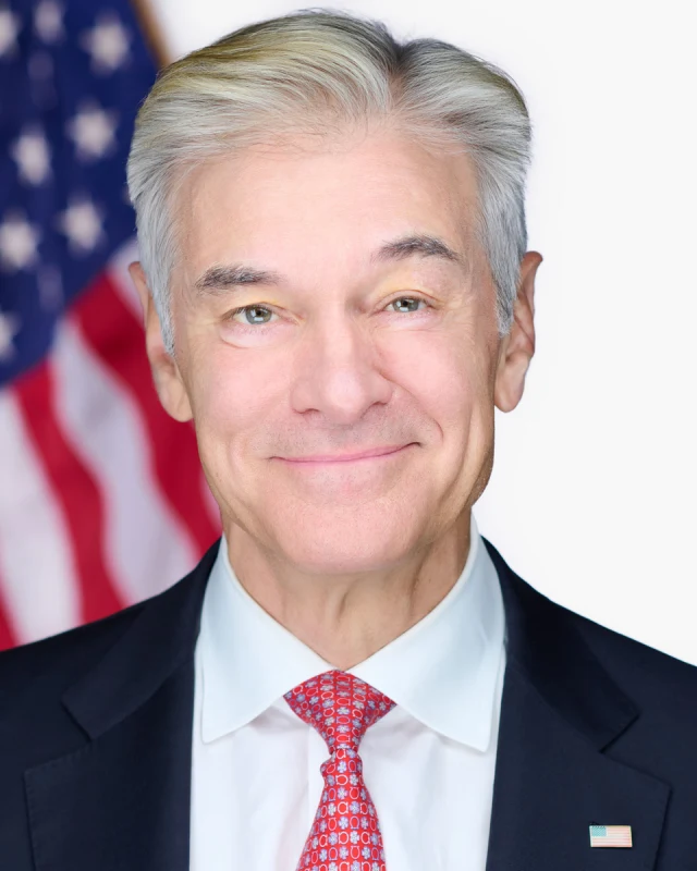 Mehmet Öz portresi