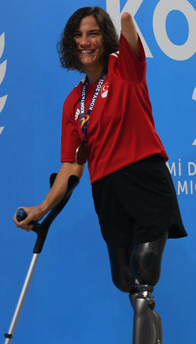 Emine Avcu portresi
