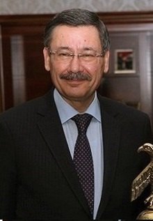 Melih Gökçek portresi