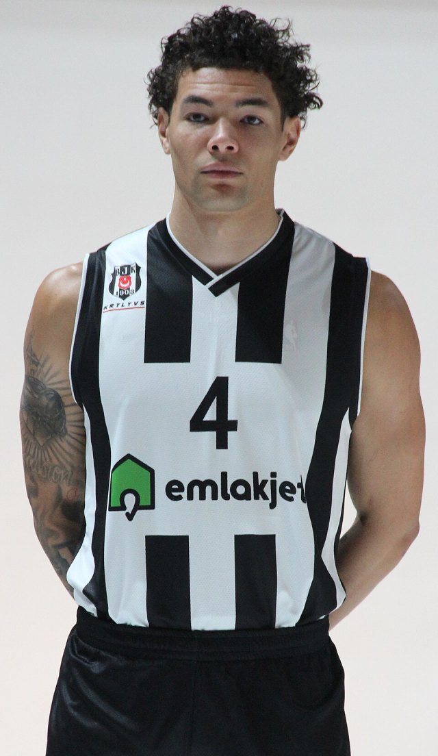 Jordan Usher portresi