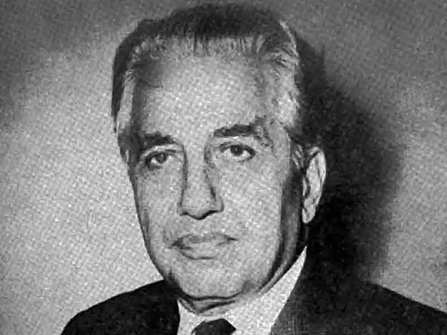 Suut Kemal Yetkin portresi