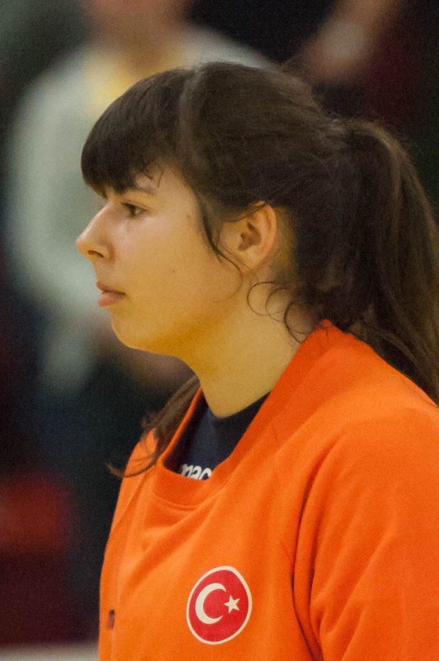Sara Keçeci portresi