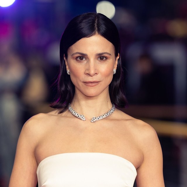 Aylin Tezel portresi