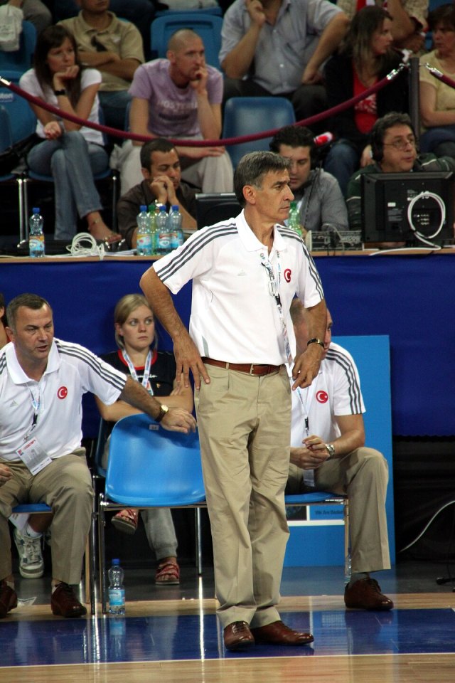 Bogdan Tanjević portresi