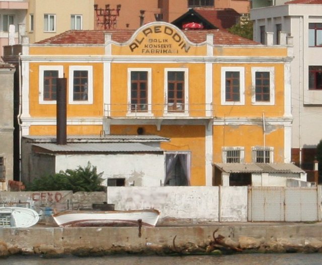 Alâeddin Konserveleri portresi
