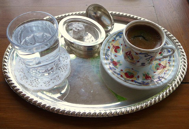 Türk kahvesi portresi