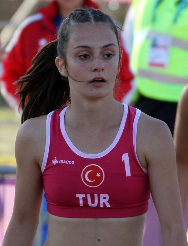 Dilek Yılmaz portresi