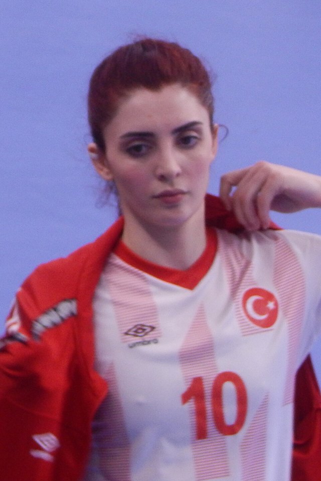 Elif Sıla Aydın portresi