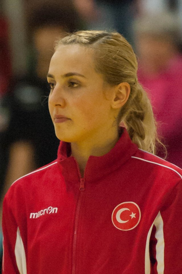 Merve Adıyaman portresi