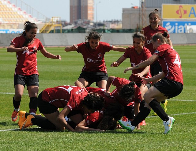 Sporda Türk kadını portresi