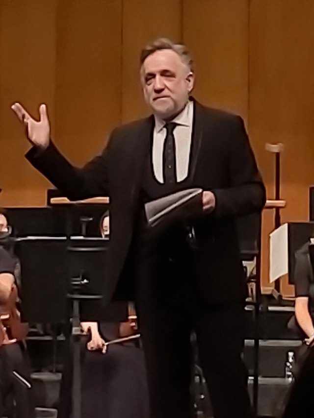 Hakan Şensoy portresi