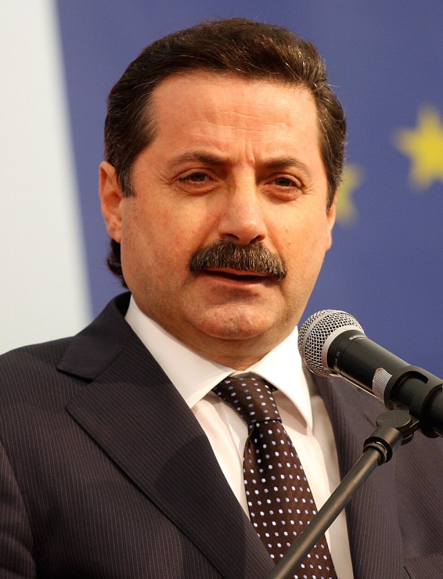 Faruk Çelik portresi