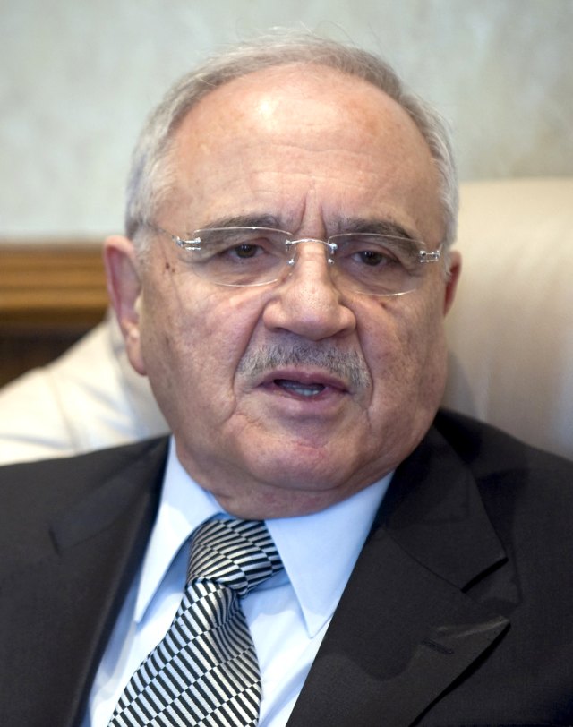 Vecdi Gönül portresi