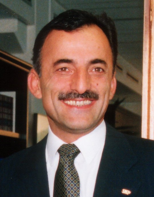 Murat Karayalçın portresi