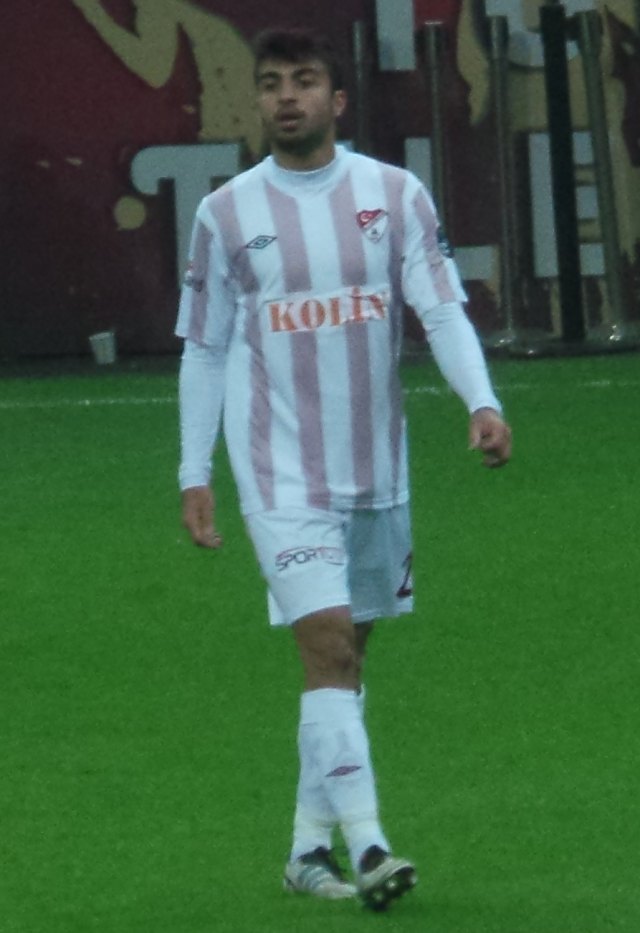 Deniz Aslan portresi