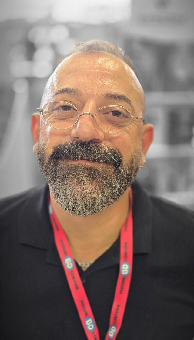 Yıldıray Çınar (çizgi romancı) portresi