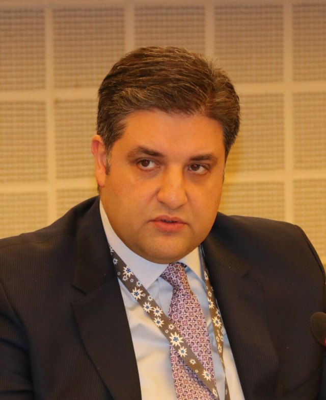Emin Önen portresi