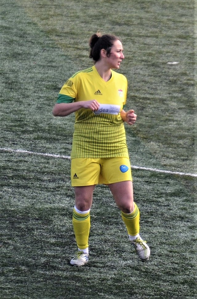 Serenay Öziri portresi