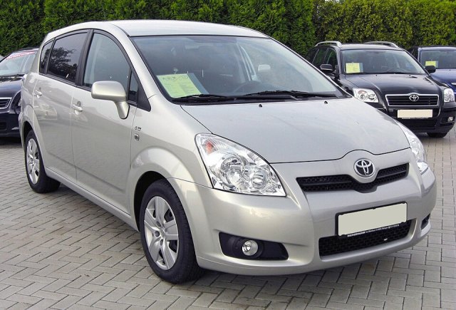 Toyota Corolla Verso portresi