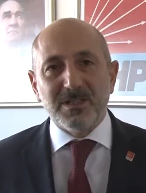 Ali Öztunç portresi