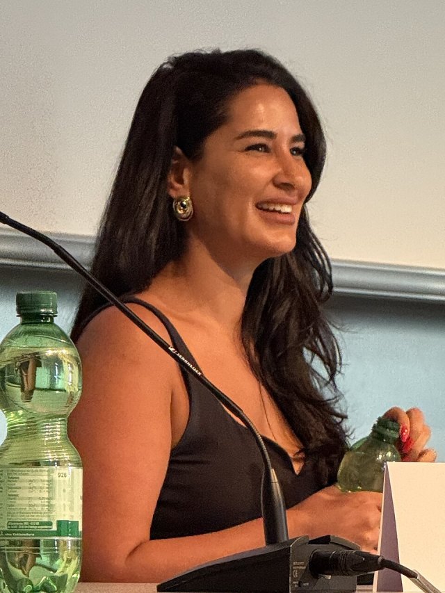 Esra Vural portresi