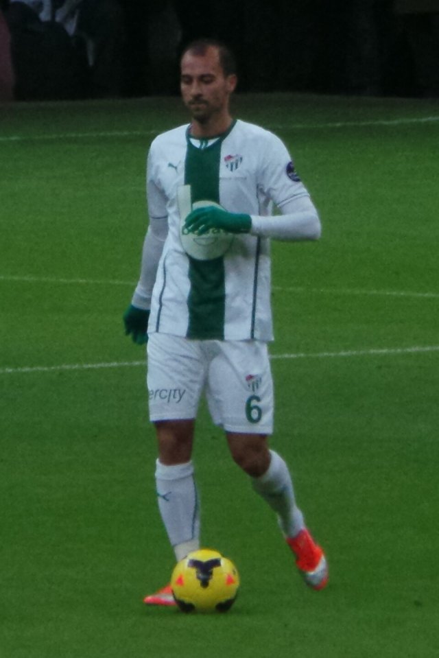Şamil Çinaz