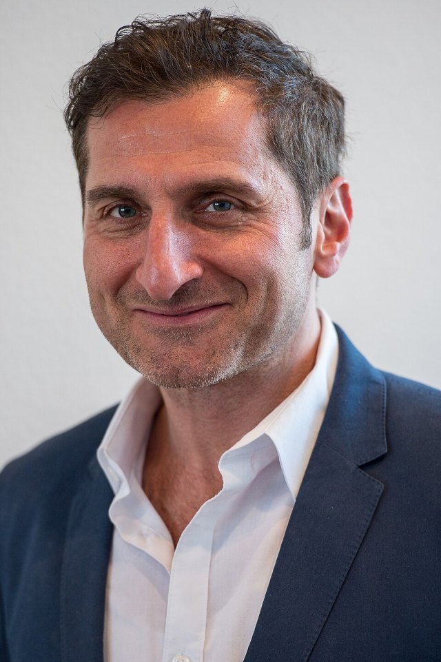 Tim Seyfi portresi