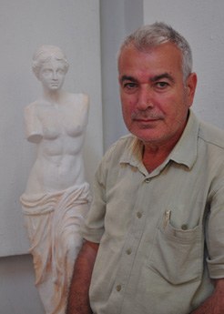 Turgut Pura portresi