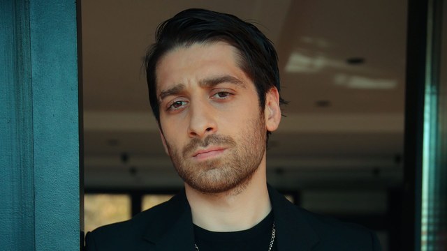 Bora Akkaş portresi