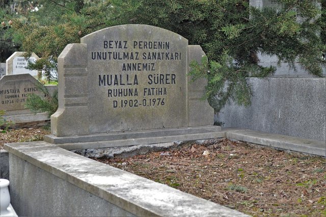 Mualla Sürer portresi