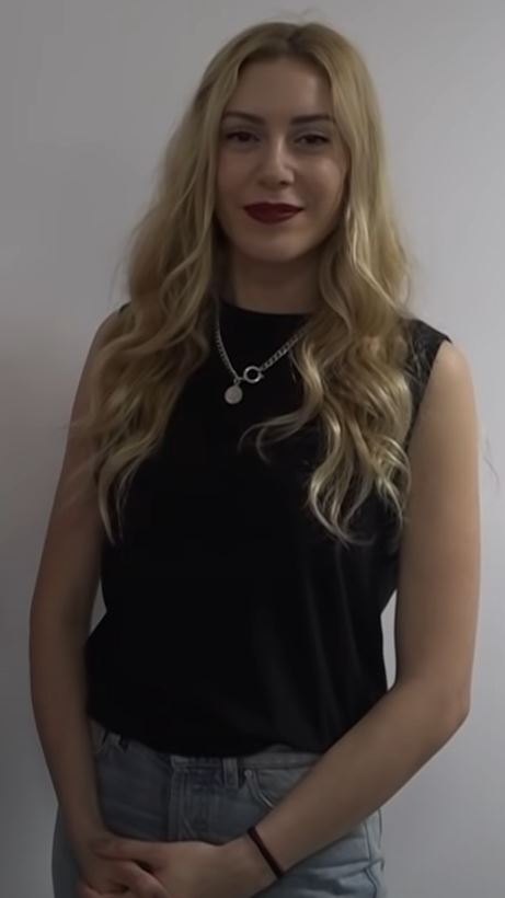 Sinem Kobal portresi