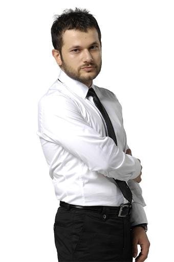 Cihan Güçlü portresi