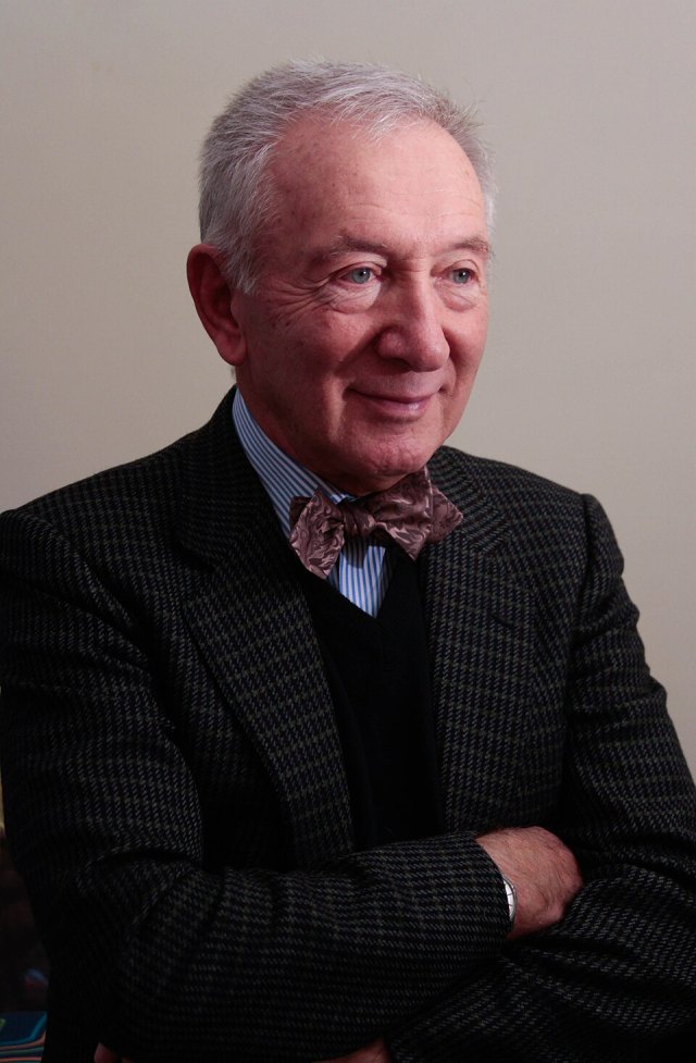 Necati Giray portresi