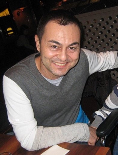 Serdar Ortaç portresi