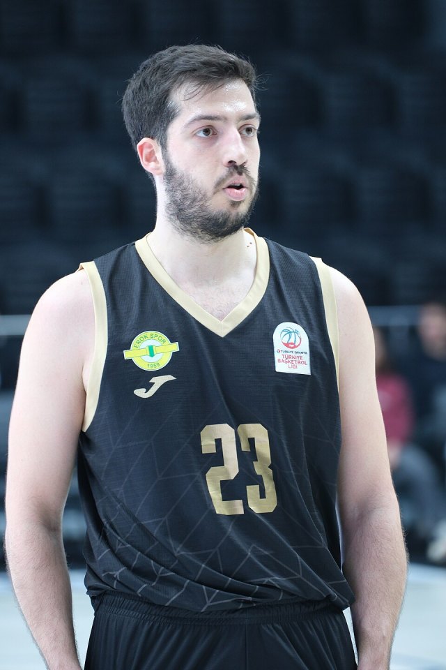 Alihan Deniz Genç portresi