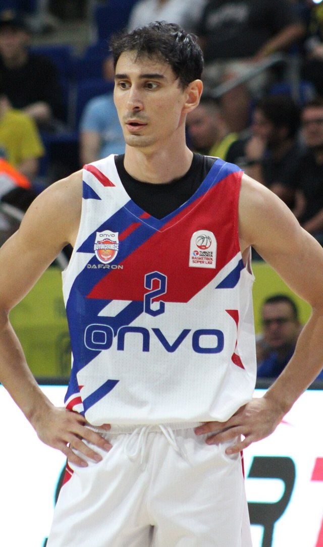 Ata Kahraman portresi