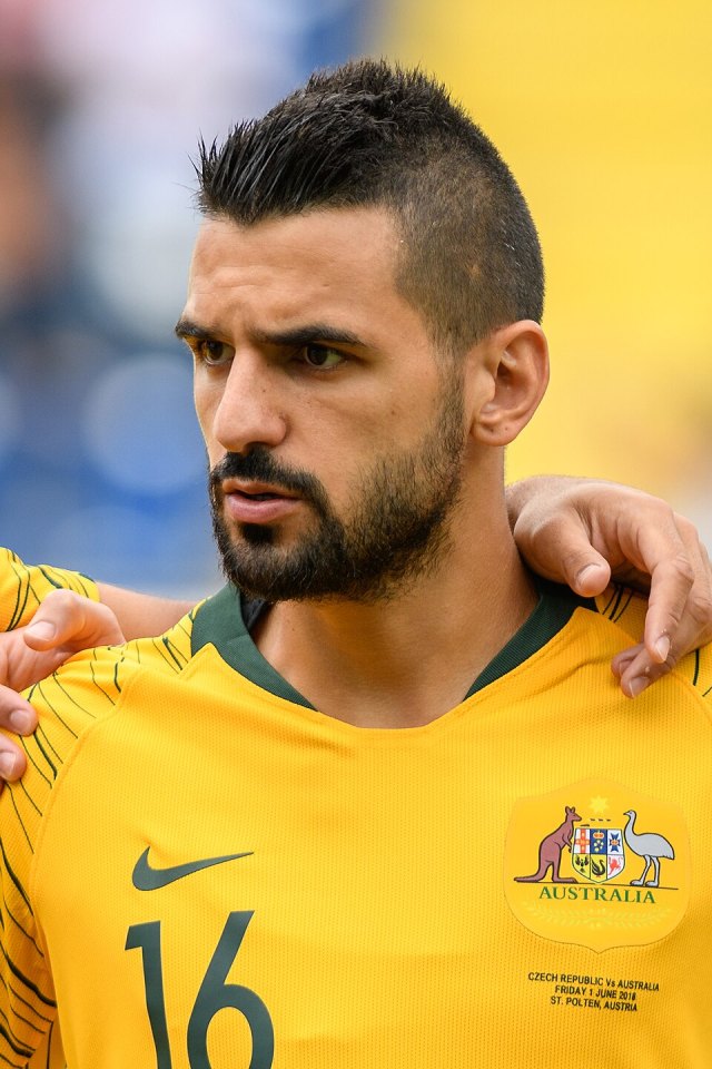 Aziz Behich portresi