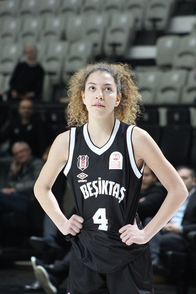 Ceyda Conker portresi