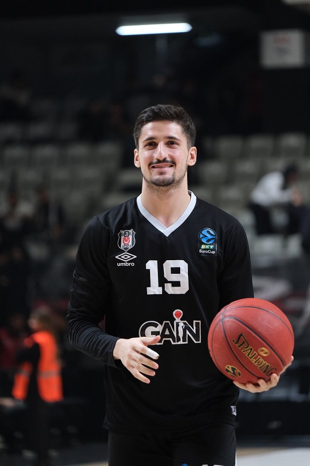Emir Adıgüzel portresi