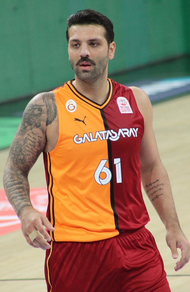 Göksenin Köksal portresi